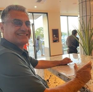 Meet your Posher, Majid